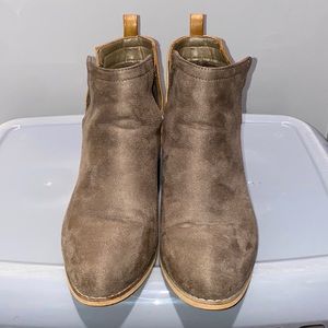 Boutique by Corkys Bootie. Size 8